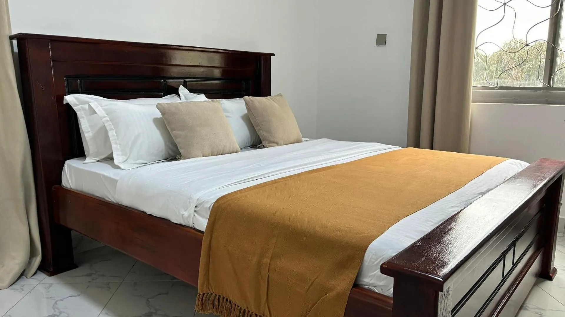 Dutus Hotel Entebbe Wakiso Uganda